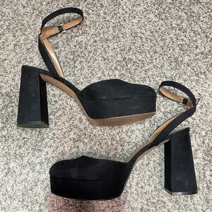 Jessica Simpson Black Platform Heels with ankle strap size 9.5